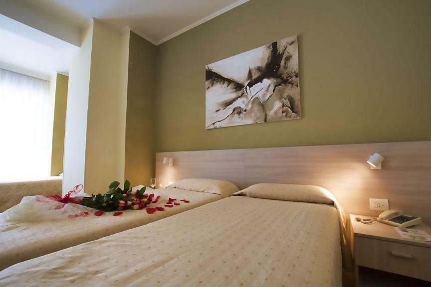 Hotel Scacciapensieri Неттуно Экстерьер фото