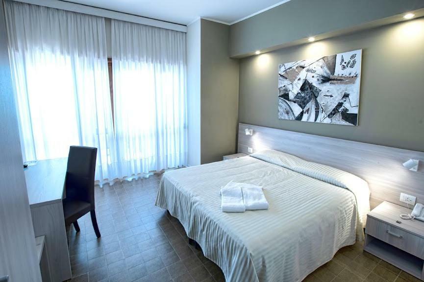 Hotel Scacciapensieri Неттуно Экстерьер фото