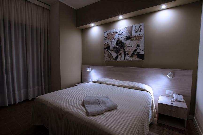 Hotel Scacciapensieri Неттуно Экстерьер фото