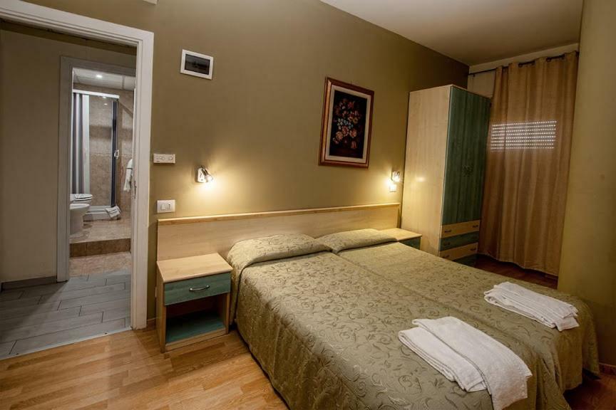 Hotel Scacciapensieri Неттуно Экстерьер фото