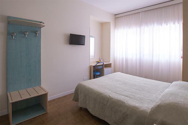 Hotel Scacciapensieri Неттуно Экстерьер фото