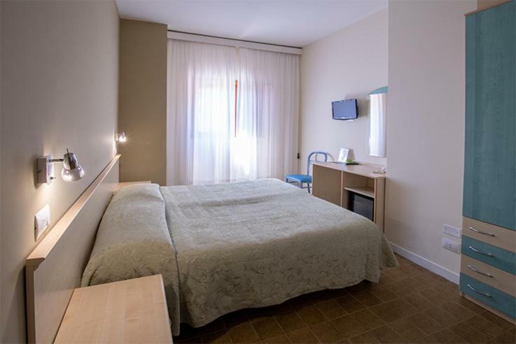 Hotel Scacciapensieri Неттуно Экстерьер фото