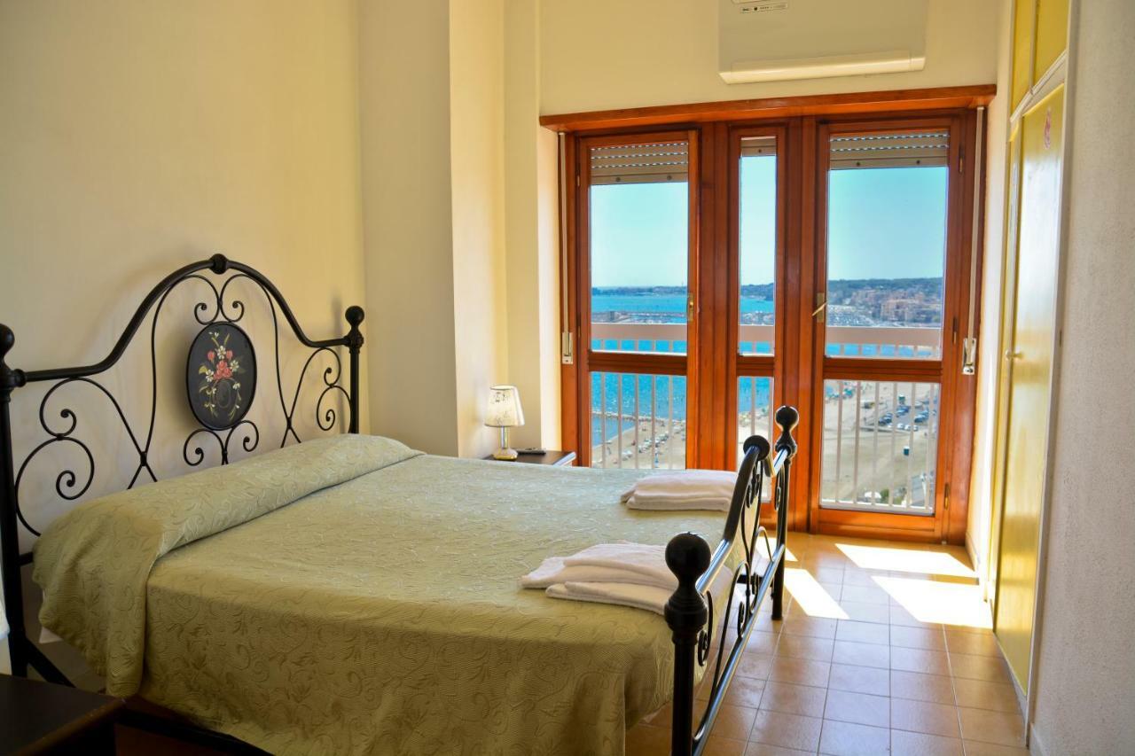Hotel Scacciapensieri Неттуно Экстерьер фото